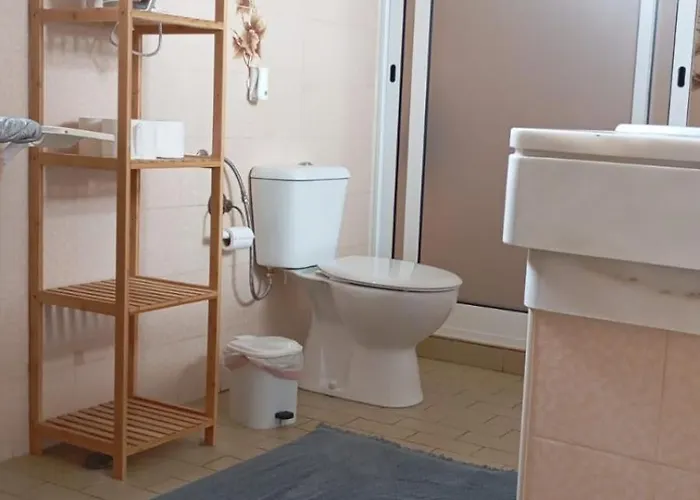 Yellow Owl Ii - Bedroom Iii