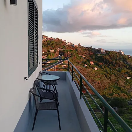 Yellow Owl Ii - Bedroom Iii