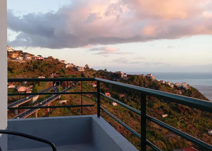 Yellow Owl Ii - Bedroom Iii Lägenhet